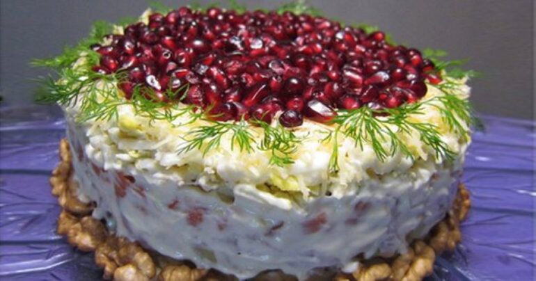 5 NOVOGODIŠNJIH SALATA – 5 PREDLOGA ZA FENOMENALNU TRPEZU