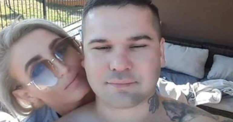 Žena otkrila šta radi mužu svako jutro i veče, ljudi zaprezašćeni: ‘U 2020. godini?!’