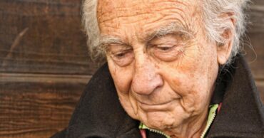 U starosti je čoveku svaki dan težak: Kako se osloboditi mirisa starosti